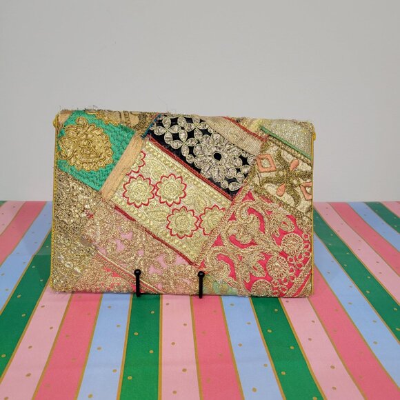 Indian Banjara Handmade Embroidered Clutch Purse - Picture 5 of 10